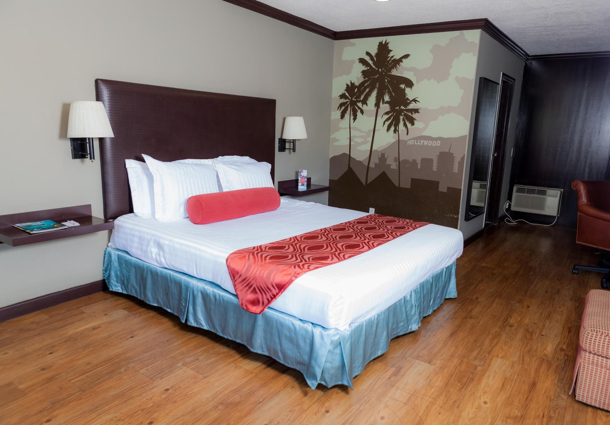 The Dixie Hollywood 3*